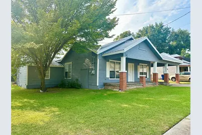 410 S Preston Street, Wolfe City, TX 75496 - Photo 3