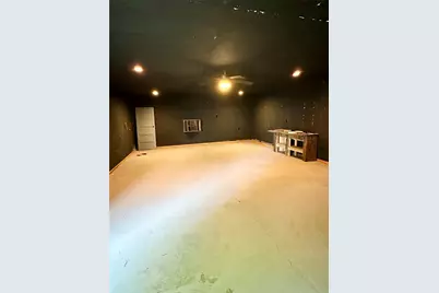 410 S Preston Street, Wolfe City, TX 75496 - Photo 27