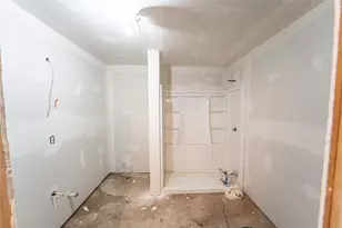 805 E Williams St, Breckenridge, TX 76424 - Photo 29