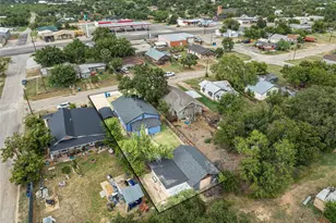 805 E Williams St, Breckenridge, TX 76424 - Photo 31