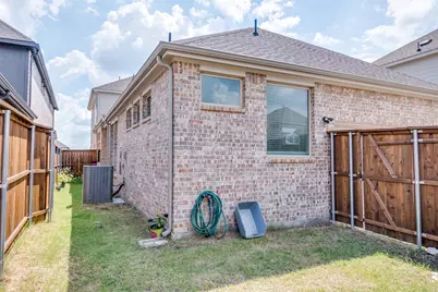 1521 Buckeye Trail, Garland, TX 75042 - Photo 25