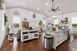 100 Sanders Ln, Collinsville, TX 76233 - Photo 3