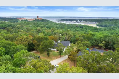 271 Lakewood Lane, Pottsboro, TX 75076 - Photo 3