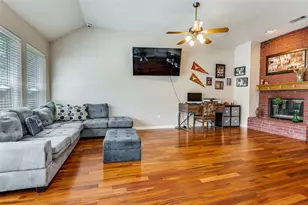 1020 Shady Oak Trail, Mansfield, TX 76063 - Photo 9