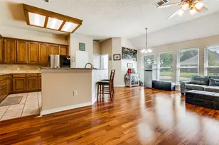 1020 Shady Oak Trail, Mansfield, TX 76063 - Photo 11