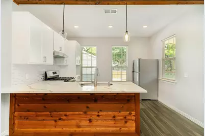 1030 N Bishop Avenue #Unit B, Dallas, TX 75208 - Photo 3