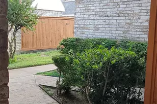 208 Village N Dr, Richardson, TX 75081 - Photo 3