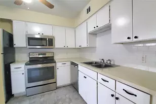 208 Village N Dr, Richardson, TX 75081 - Photo 11