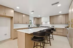 4216 Kelly Elliott Rd, Arlington, TX 76016 - Photo 3