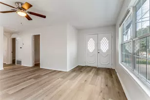 109 S Judkins St, Fort Worth, TX 76111 - Photo 5