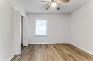 109 S Judkins St, Fort Worth, TX 76111 - Photo 9