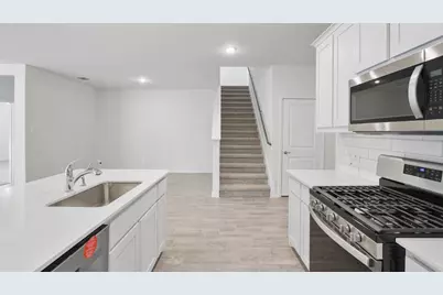 2816 Bluebird Court, Arlington, TX 76015 - Photo 7