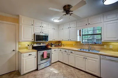 510 Trappers Trail, Mount Vernon, TX 75457 - Photo 11