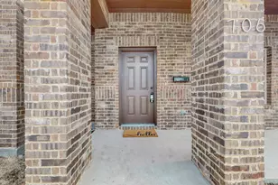706 Poinsettia Dr, Lancaster, TX 75146 - Photo 13