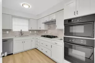 3710 Woodside Rd, Carrollton, TX 75007 - Photo 7