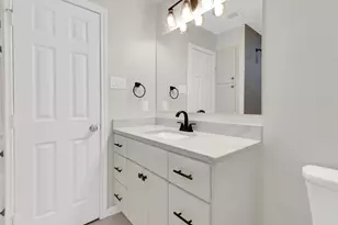 3710 Woodside Rd, Carrollton, TX 75007 - Photo 15