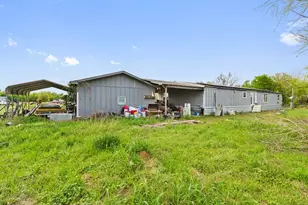 1128 County Rd 429, Cleburne, TX 76031 - Photo 13