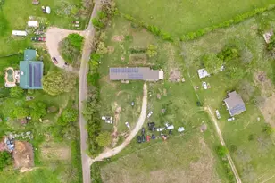 1128 County Rd 429, Cleburne, TX 76031 - Photo 9