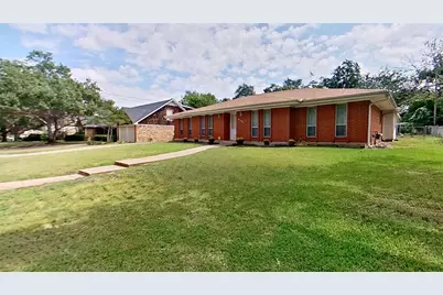 6301 Wrigley Way, Fort Worth, TX 76133 - Photo 3