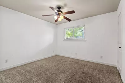 878 N Main Drive, Van Alstyne, TX 75495 - Photo 13