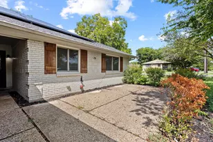 878 N Main Dr, Van Alstyne, TX 75495 - Photo 3