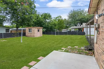 5229 Ira Street N, Haltom City, TX 76117 - Photo 31