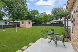 5229 Ira Street N, Haltom City, TX 76117 - Photo 29