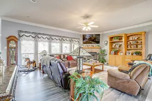 2341 Morning Ct, Granbury, TX 76048 - Photo 5