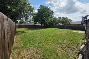 3401 Forest Creek Dr, Fort Worth, TX 76123 - Photo 3