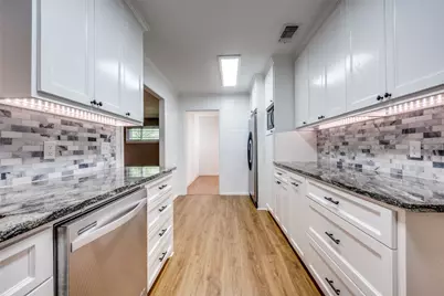 1027 Stanley Street, Denton, TX 76201 - Photo 15