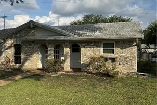 926 Malibu Dr, Garland, TX 75043 - Photo 17