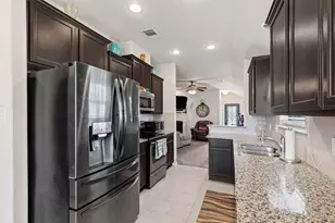 8837 Tenderfoot Ln, Aubrey, TX 76227 - Photo 9