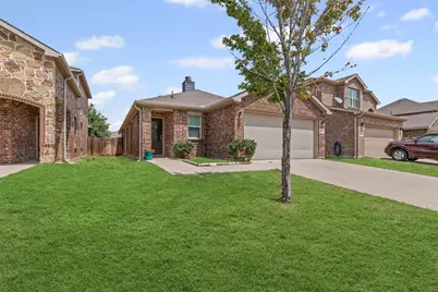 8837 Tenderfoot Lane, Aubrey, TX 76227 - Photo 3