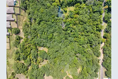 221 Sandy Lane, Fort Worth, TX 76120 - Photo 5