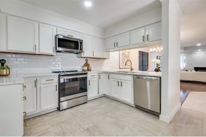 2731 Fairway Park Street, Grand Prairie, TX 75050 - Photo 3