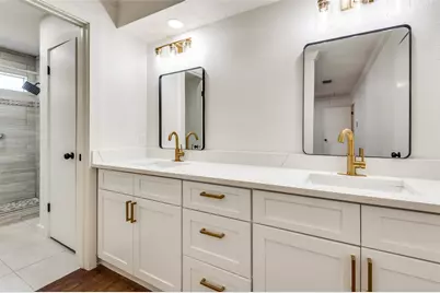 2731 Fairway Park Street, Grand Prairie, TX 75050 - Photo 15