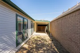 243 Teakwood Ln, Lewisville, TX 75067 - Photo 19