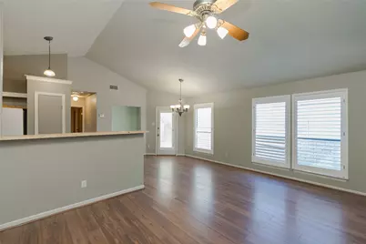 243 Teakwood Lane, Lewisville, TX 75067 - Photo 5