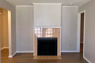 1112 Valley View Dr, Glenn Heights, TX 75154 - Photo 11