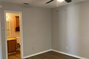 1112 Valley View Dr, Glenn Heights, TX 75154 - Photo 15