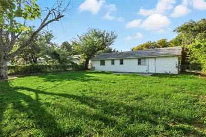 7225 Van Natta Lane, Fort Worth, TX 76112 - Photo 19