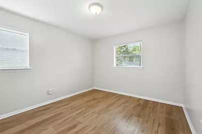 7225 Van Natta Lane, Fort Worth, TX 76112 - Photo 13