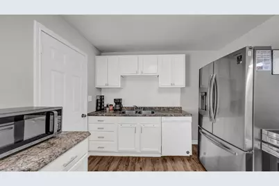 1009 S Brazos Street, Weatherford, TX 76086 - Photo 9