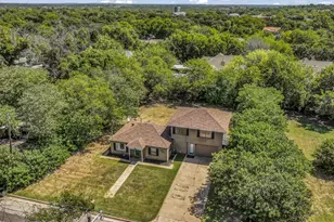 1009 S Brazos St, Weatherford, TX 76086 - Photo 1