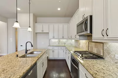 298 Almanor Street, Lewisville, TX 75056 - Photo 11