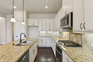 298 Almanor St, Lewisville, TX 75056 - Photo 11