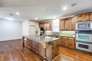 11257 Lamar Ln, Frisco, TX 75033 - Photo 13