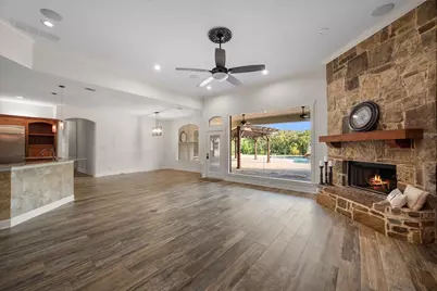 7301 Heritage Oaks Drive, Mansfield, TX 76063 - Photo 5