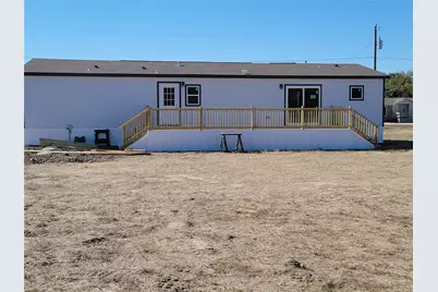 355 Largo Street, Bonham, TX 75418 - Photo 3