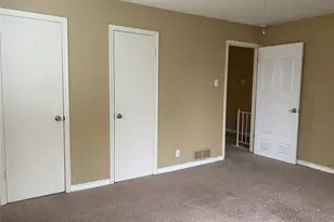 110 W Fairview St, Sherman, TX 75092 - Photo 17